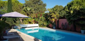 Image of Guest house near downtown La Rochelle with heated pool