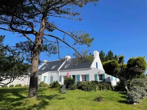 Image of Villa spacieuse avec jardin clos à 5 min du port de Sauzon, calme absolu, idéale famille, Wi-Fi inclus - FR-1-418-155