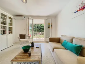 Image of Appartement T3 proche plage avec climatisation, parking privé - FR-1-770-55