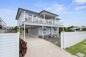 Image of Ocean Pearl by Ready Set Stay - 10 min Walk to the Beach, BBQ