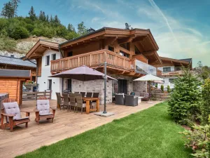 Image of Lovely Lodge with Sunday arrival and departure
