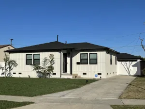 Image of Newly Remodeled 3 Beds 2 Baths with Chef Kitchen
