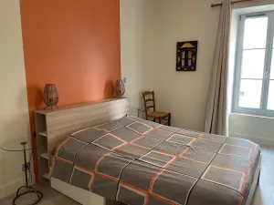 Image of Riverside Retreat: Cozy B&B with Bercé Forest Nearby, Ideal for Fishing & Hiking