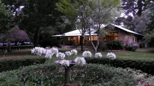 Image of One The Avenue - a quaint country lane 5 minutes to Bowral