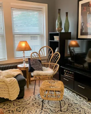 Image of Peacock Suite at historic 123 South Washington