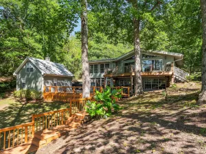 Image of Sheltered Cove: 4  BR, 3  BA House in Jasper, Sleeps 12