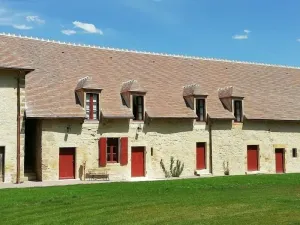 Image of Charming XVIIth Century Cottage: 8 Guests, 4 Bedrooms, Modern Amenities, Historic Setting