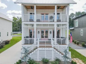 Image of Livin` The Dream at River Rocks Plantation