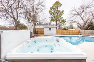 Image of LAKE HEFNER 🎣 SWIMMING POOL 🏊 HOT TUB GAME ROOM 🎱 POOL TABLE 🐶
