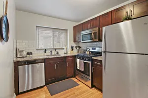 Image of Spacious & Furnished 3BR Apt Rogers Park