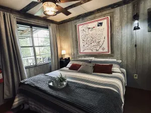 Image of Gold Panner's Bunkhouse Sleeps 5 with a loft