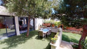 Image of Villa with pool and jacuzzi near the beach