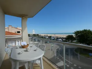 Image of 3-bedroom apartment with large balcony and garage near the casino