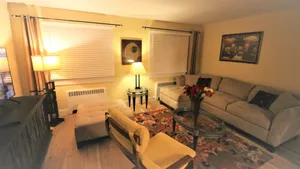 Image of Great Apt with park views