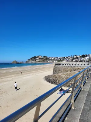 Image of Apartment 4\/6 people 50m2 Ground floor + closed courtyard of 30m2 100m from the beach