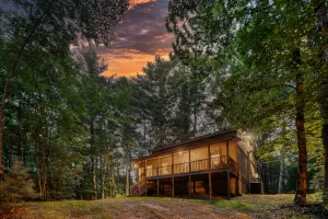 Image of Cozy 2\/2 Cabin - Hot Tub, Pet friendly, Close to Cohutta Forest & Carter Lake