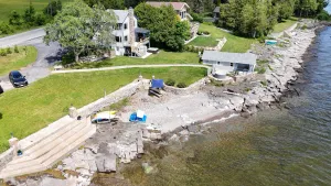 Image of ZaLo House Waterline cabin with Hot Tub Pets