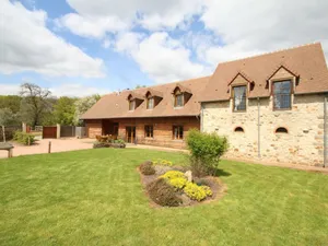 Image of Family Retreat: Fireplace, Terrace, Near Equestrian Center and Spa