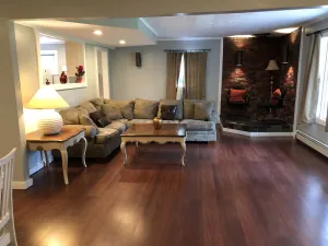 Image of Spacious 3 bed room 2 bath room unit