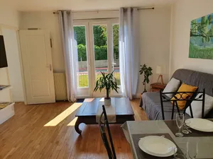 Image of holiday house not overlooked and 5 minutes from the center of fresnay