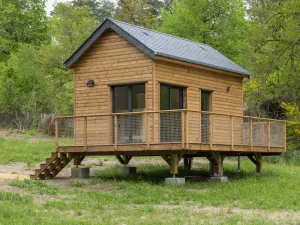Image of Cabane Familiale | Vue Forêt | Accès Direct au Lac
