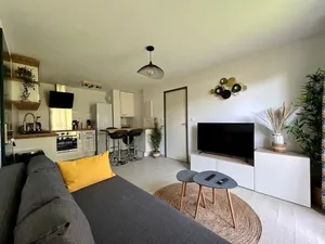 Image of Le CoZen - T2 cozy zen with parking & garden