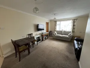 Image of Spacious one bedroom apartment with off road parking + free wifi