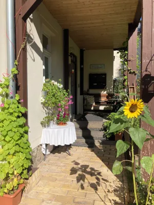 Image of 8 min to the city, apartment for up to 7 people, 4 rooms, 94m², terrace in the countryside