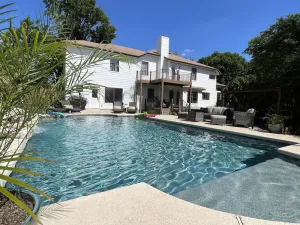 Image of Large Family Private Home - HOT TUB, Pool, Pool Table, game room, dog friendly!