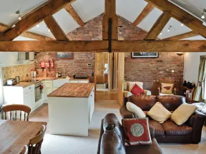 Image of 4 bedroom accommodation in Alvanley, Chester