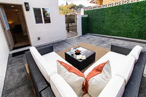 Image of Quiet Retreat - Excellent for Couples or Traveling Profesionals