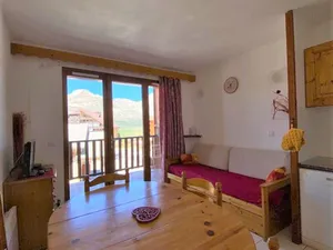 Image of Cosy Apartment for 4 with Balcony, Ski Storage, and Steps from Slopes in La Joue du Loup