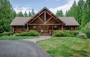 Image of A Log House in a Private Forest with Hot Tub!