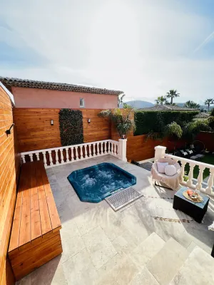 Image of Magnificent villa with jacuzzi, beach 15 min walk