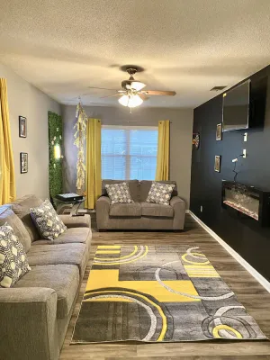 Image of Southern Charm Sav 3BR\/1.5 Bathroom