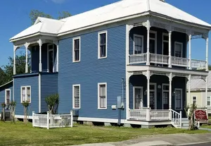 Image of The Victorian Secret - St. Peter House - Downtown, Entire House!  New Reno!