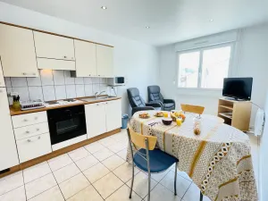Image of Rimbaud: Apartment 300 metres from the thermal baths (public parking)