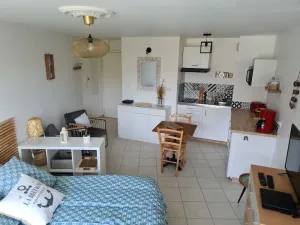 Image of Studio ideally located between beach and town center