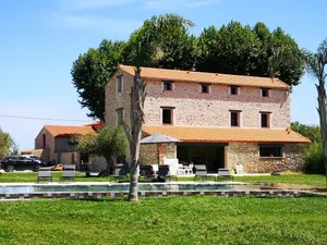 Image of Magnifique Maison de Famille Avec Piscine à 10 Minutes de la Plage