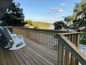 Image of Relaxing welcome at the lake