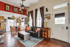 Image of Cozy & Private 1-Bedroom Apartment near downtown