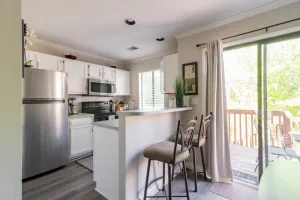 Image of Gorgeous 2bd 1.5ba Townhome on Golf Course. 2 Queen beds and a sleeper sofa.