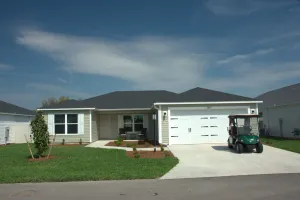 Image of ***Great location-Mins from Brownwood! Brand New, Full-size House, Dogs Welcome!