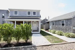 Image of Airy & Bright home:  2 miles from Provincetown, pet friendly beach down the road