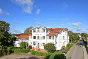 Image of Apartment with sea view, use of swimming pool and sauna - Haus Blick zur See Apartment 01 - Haus Blick z See