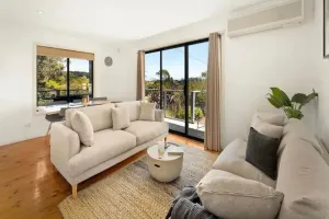 Image of Sunset Dreamery | NBN| 2 living rooms | 2 outdoor spaces | Family home