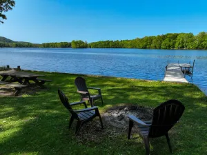 Image of 4 BR\/2.5 BA Lake House | Pets OK | Fire Pit | Dock
