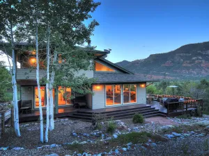Image of Non Smoking Home, A\/C, Incredible Views!1Mile N.of Durango,Hot tub,Heated garage