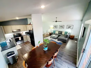 Image of Inwood Retreat sleep up to 10 people