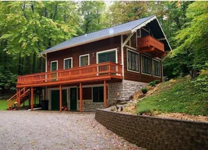 Image of Porcupine Lodge · Stunning Cabin - Arcade & Pickleball - sleeps 13